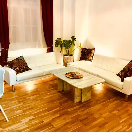 Aparthotel Rumi's *